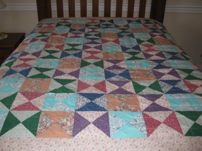 Pastel Hourglass Quilt